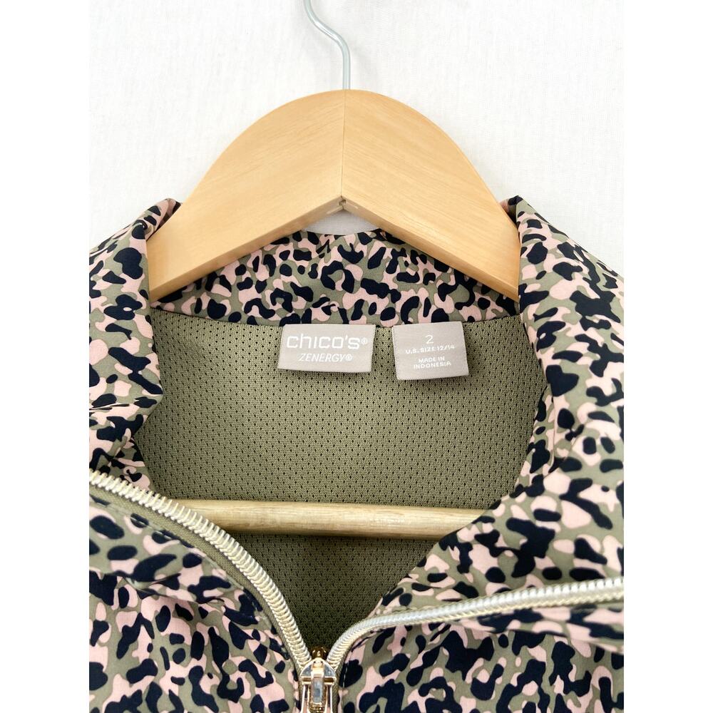 Chico's Zenergy Printed Anorak Jacket sz 12 Camo Animal Print Neema UPF - Picture 3 of 7